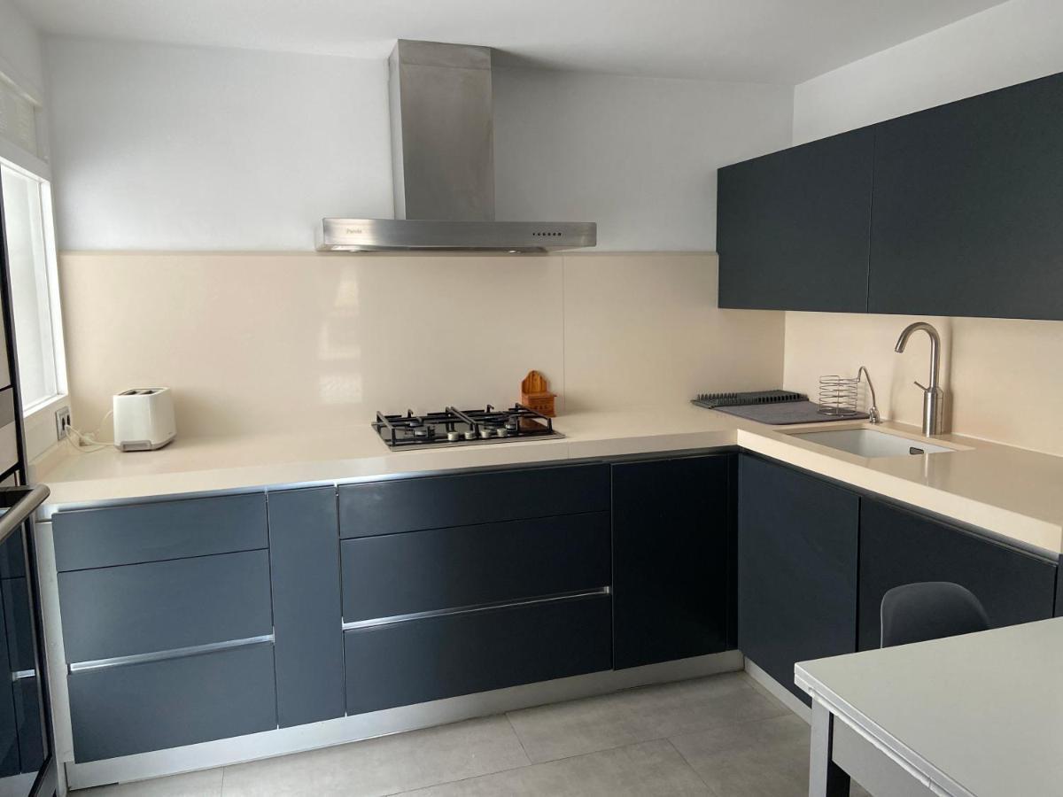 Cute Apartment Валенсия Екстериор снимка