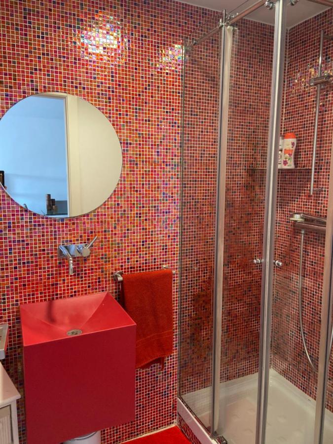 Cute Apartment Валенсия Екстериор снимка